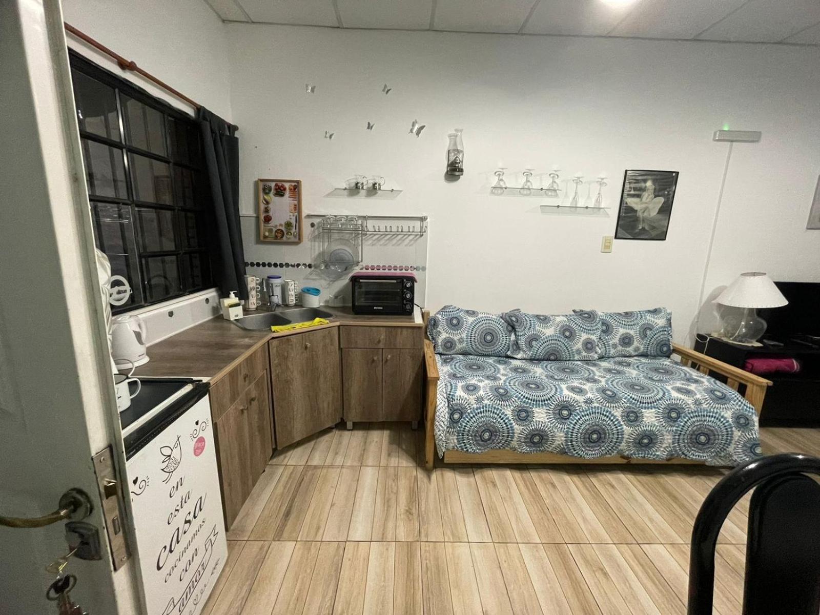 Hospedaje 3 Aeropuerto Ezeiza Pet Friendly Tranfer Gratis Desde Y Hacia El Aeropuerto De Ezeiza A 20 Minutos Apartment Екстериор снимка